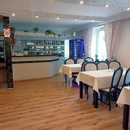 Iskra Hotel Radom Exterior photo