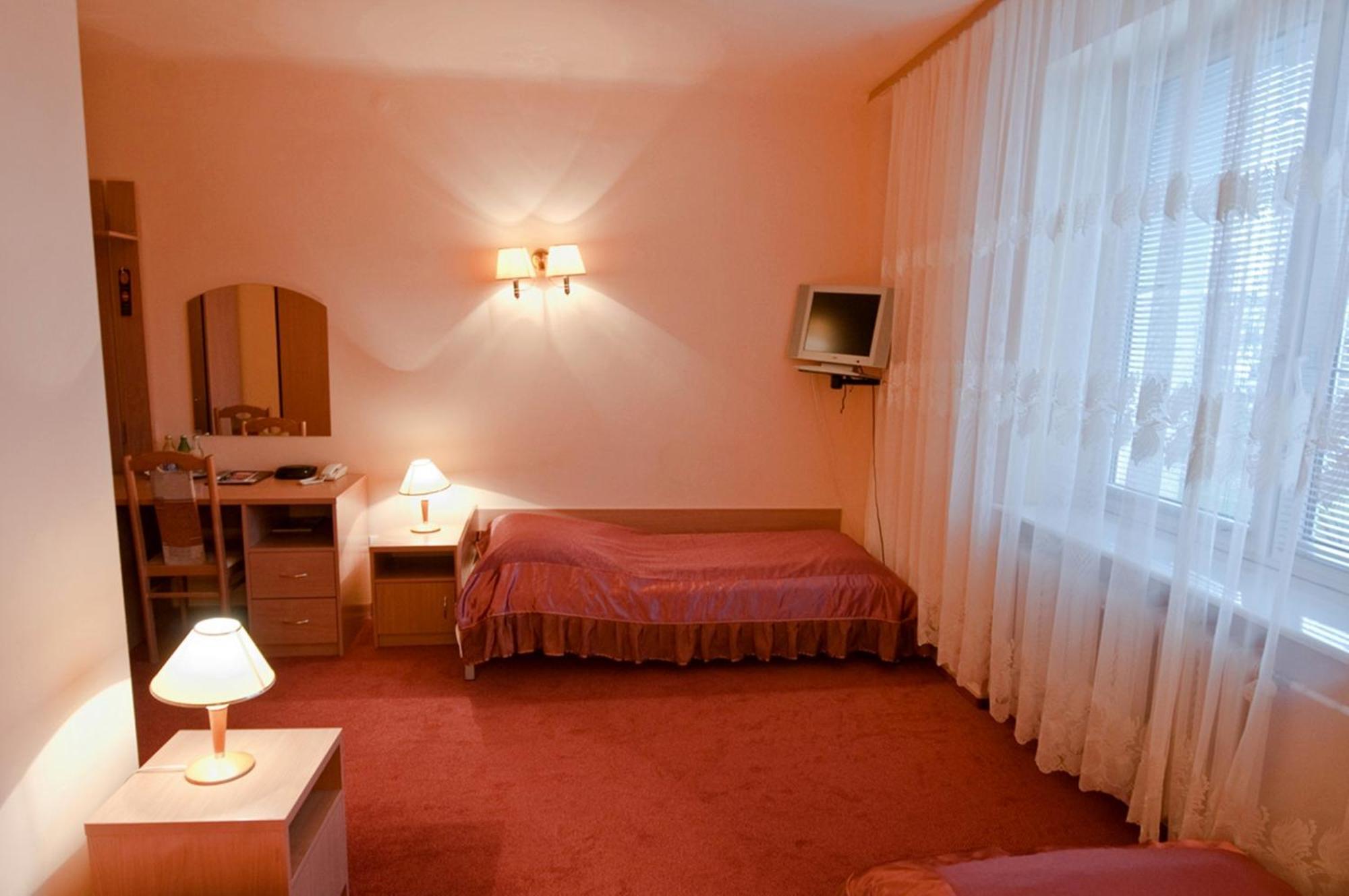Iskra Hotel Radom Room photo