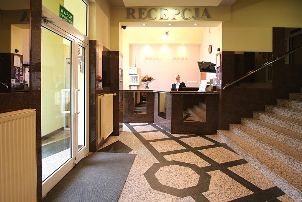 Iskra Hotel Radom Exterior photo