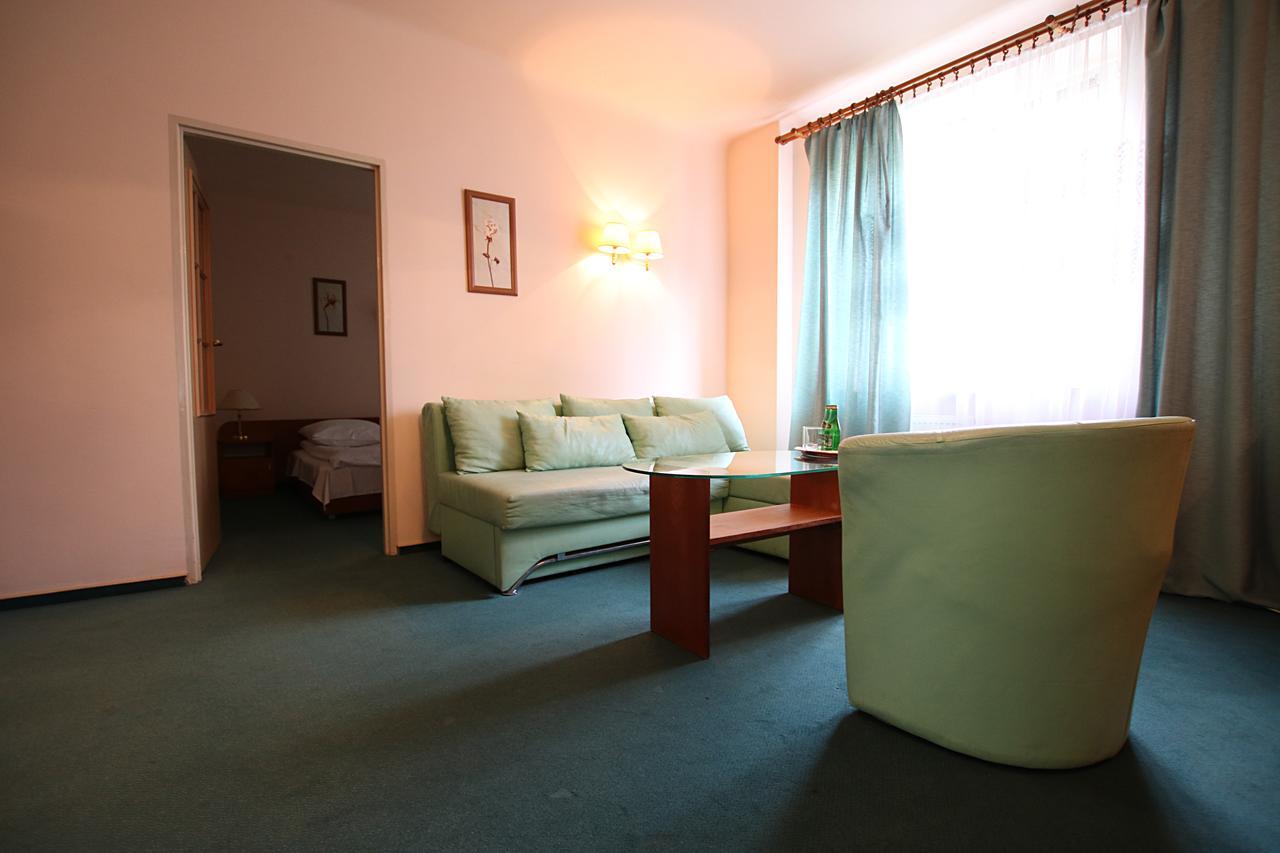 Iskra Hotel Radom Room photo